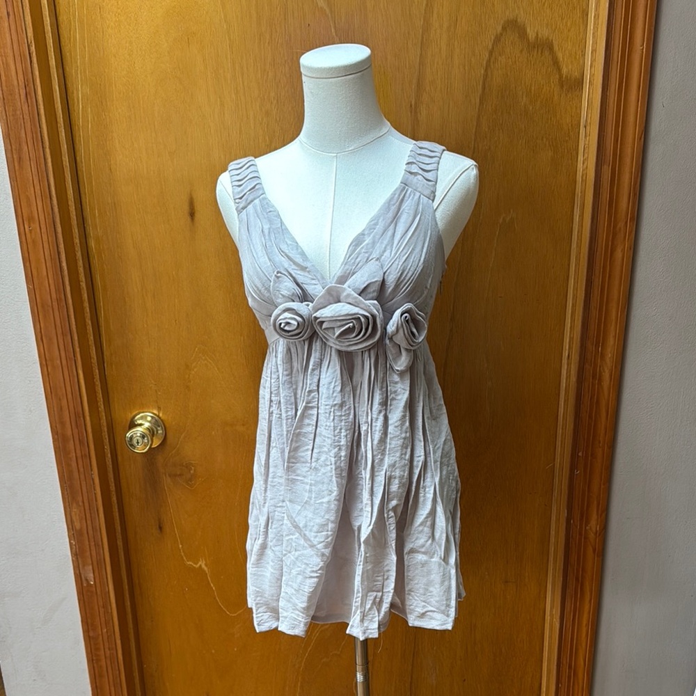 Silk Sleeveless Dress with Floral Accents from sine from Anthropologie. Size 0